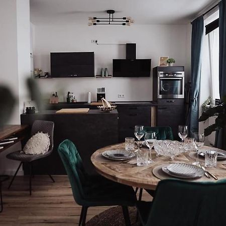Cozy Dreams: Deluxe 2-Zimmer-Apartment -Kueche Núremberg Exterior foto